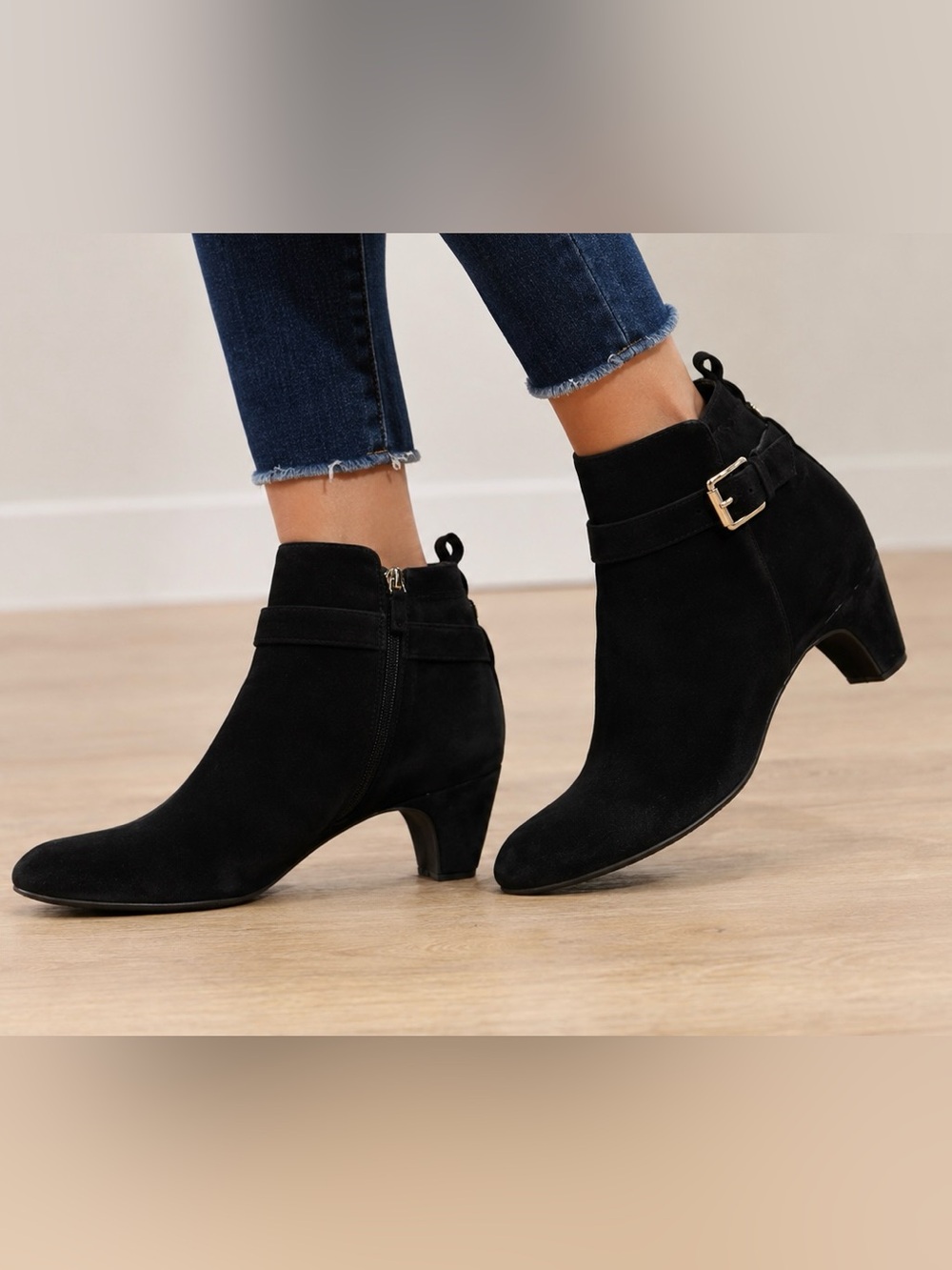 Sam Edelman Women Size 7.5 Mandi Black Suede Ankle Boots Gold Buckle Zip Booties